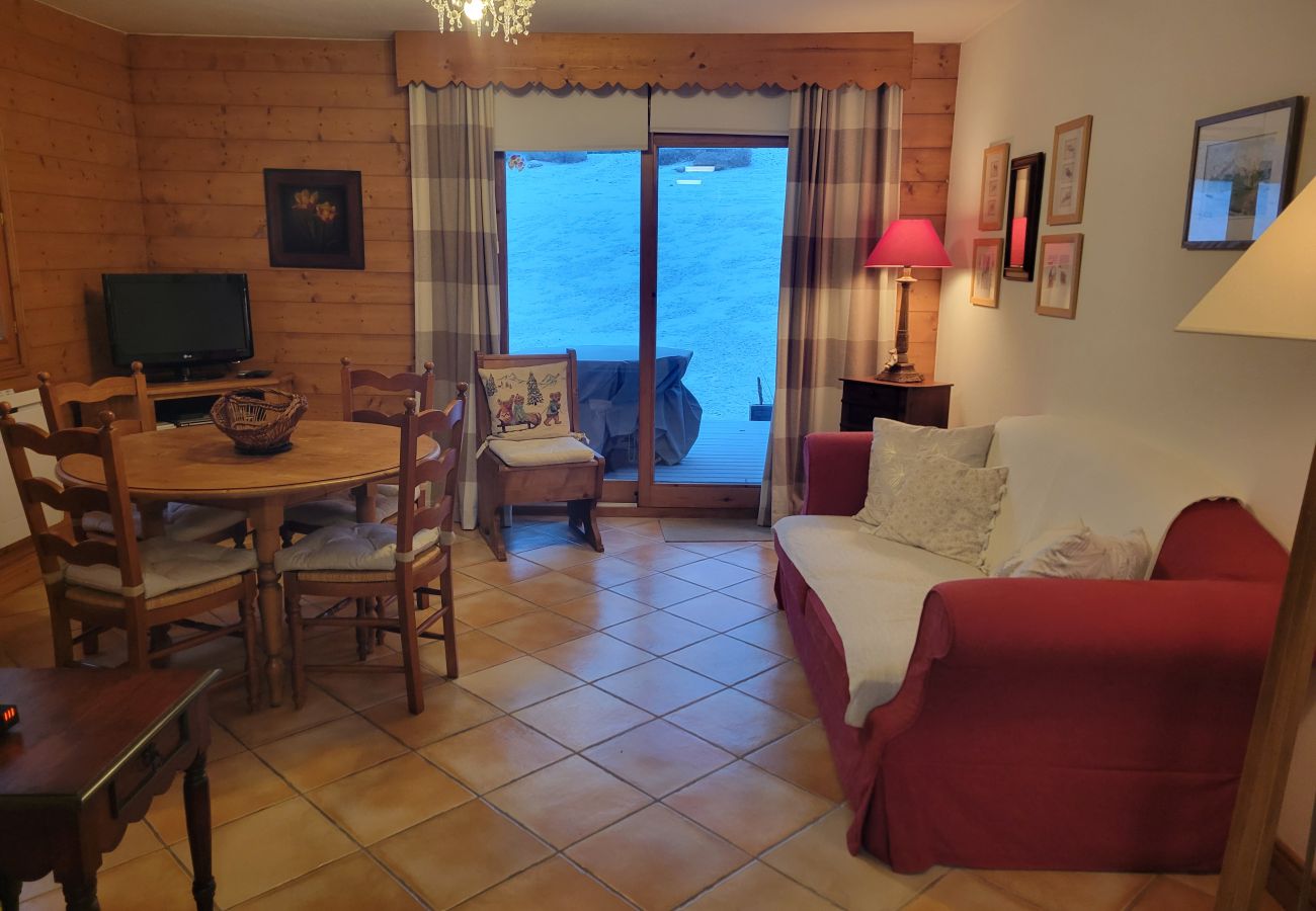 Appartement à Les Houches - Les Grandes Jorasses 3 - Jardin - Vue massif Mont