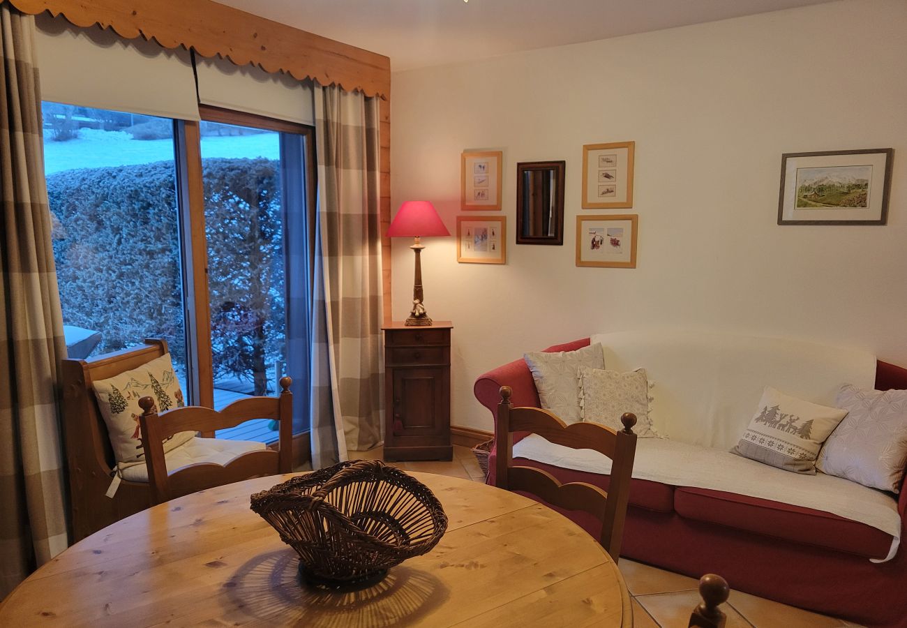 Appartement à Les Houches - Les Grandes Jorasses 3 - Jardin - Vue massif Mont