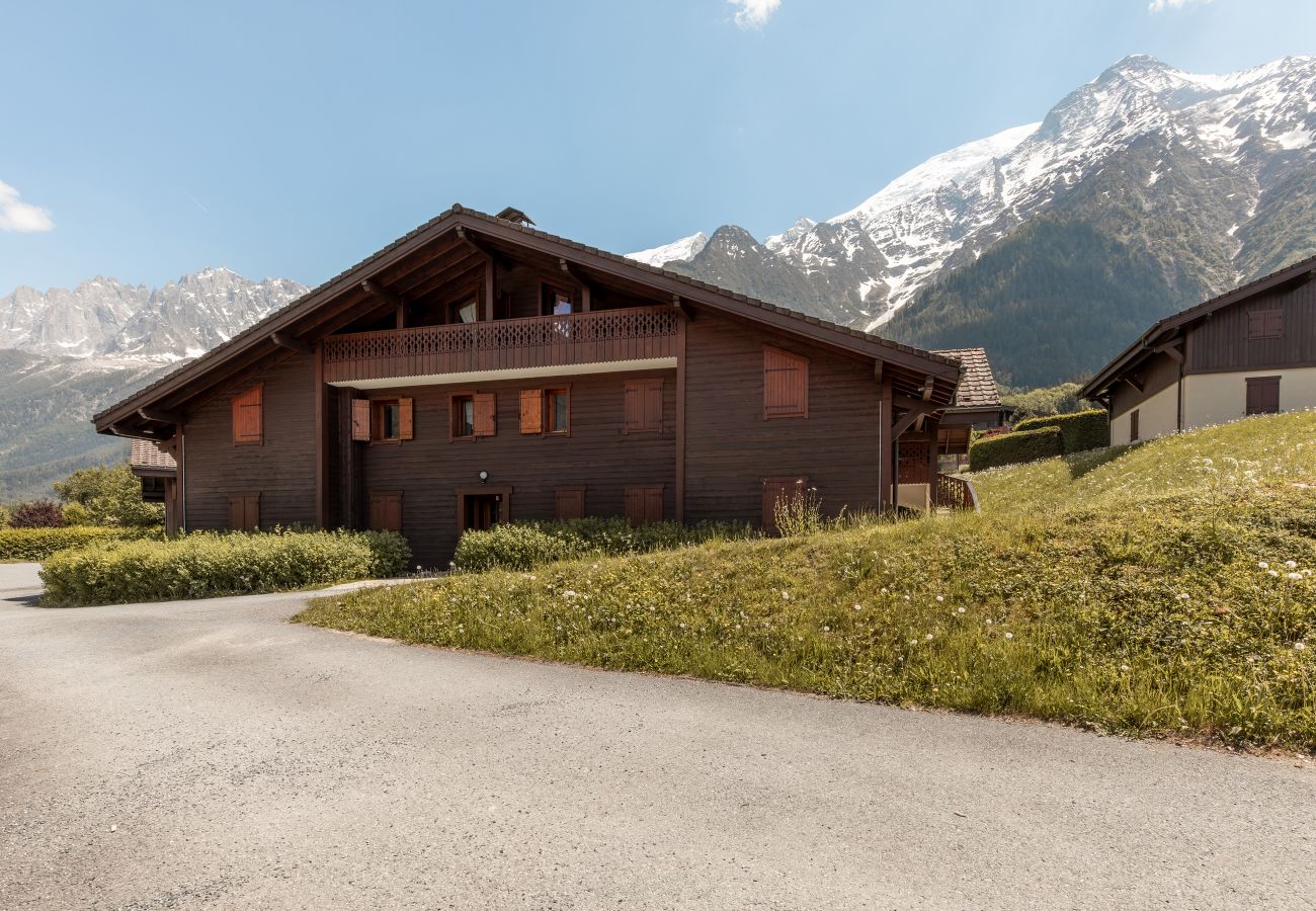 Appartement à Les Houches - Les Grandes Jorasses 3 - Jardin - Vue massif Mont
