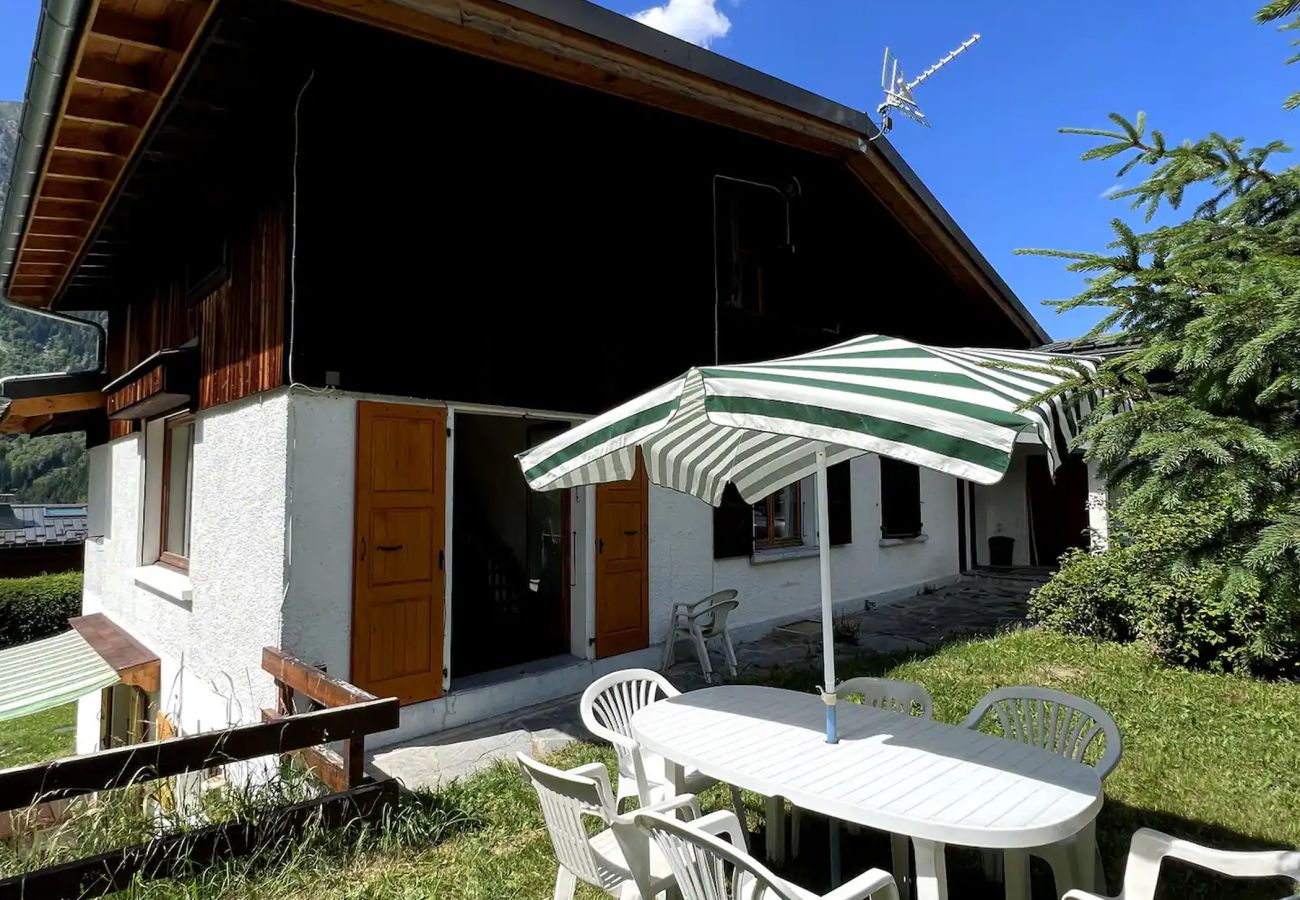 Appartement à Chamonix-Mont-Blanc - Les Carlines des Bossons – Jardin & Panorama