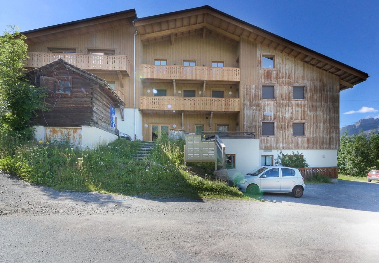 Apartamento em Les Houches - Appt L'Abeille - Rénové et skis aux pieds